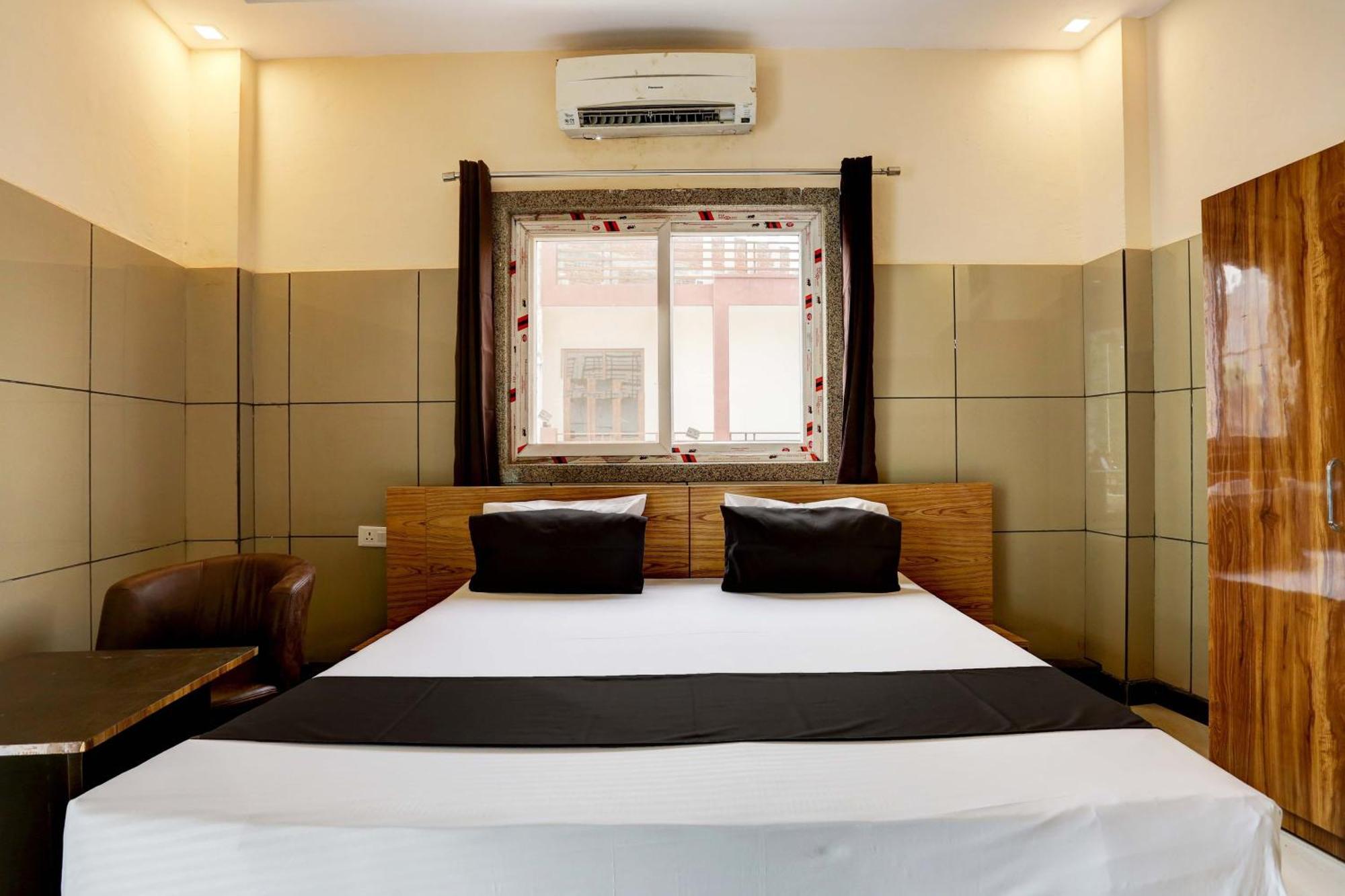 Hotel O 7 Lucknow Buitenkant foto